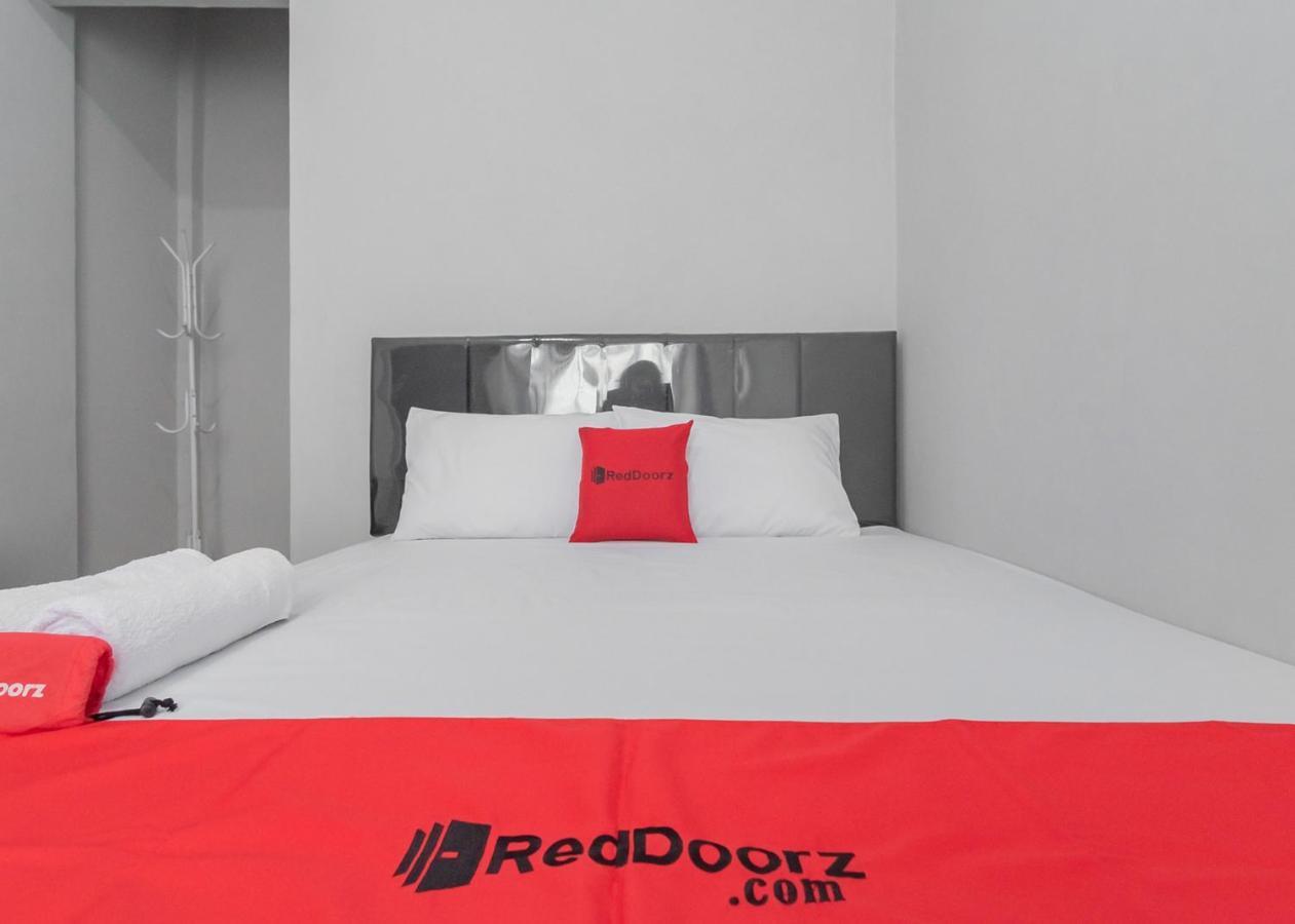 Hotel Reddoorz Syariah Near Wisata Situ Gunung Sukabumi Kadudampit Exterior foto